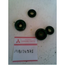 MB134975 MITSUBISHI L100 ARKA FREN LASTİK